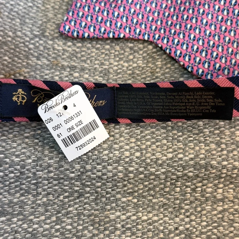 NWT Brooks Brothers Bow Tie